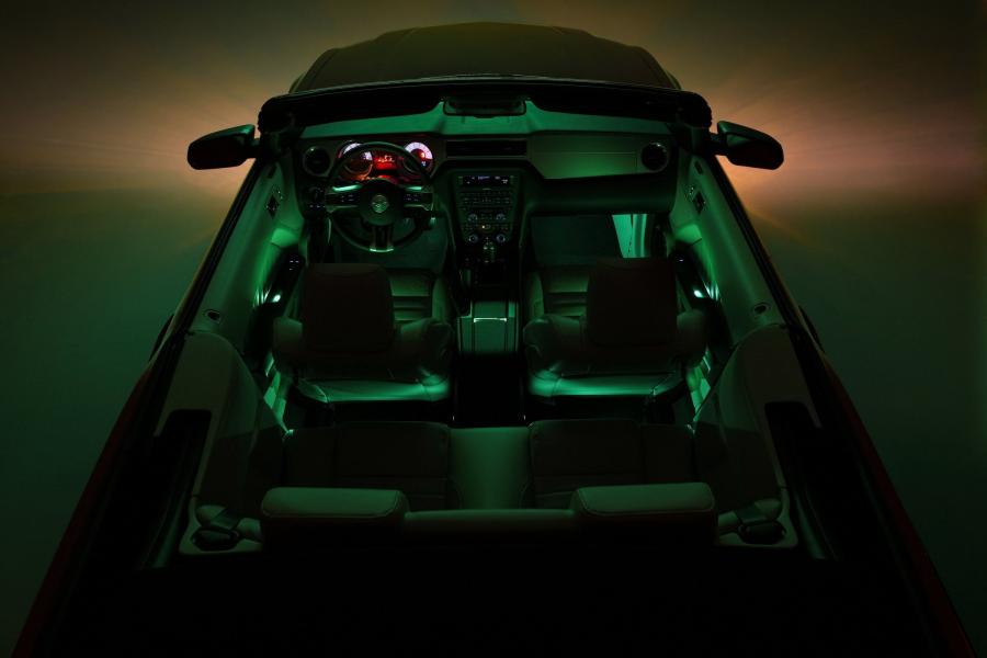  Ford Mustang GT 2010 года  (фото 120 из 213)